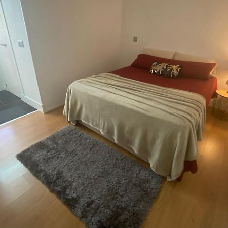 Hotel De Frente A 4 Torres, Habitacion Con Bano Madrid Esterno foto