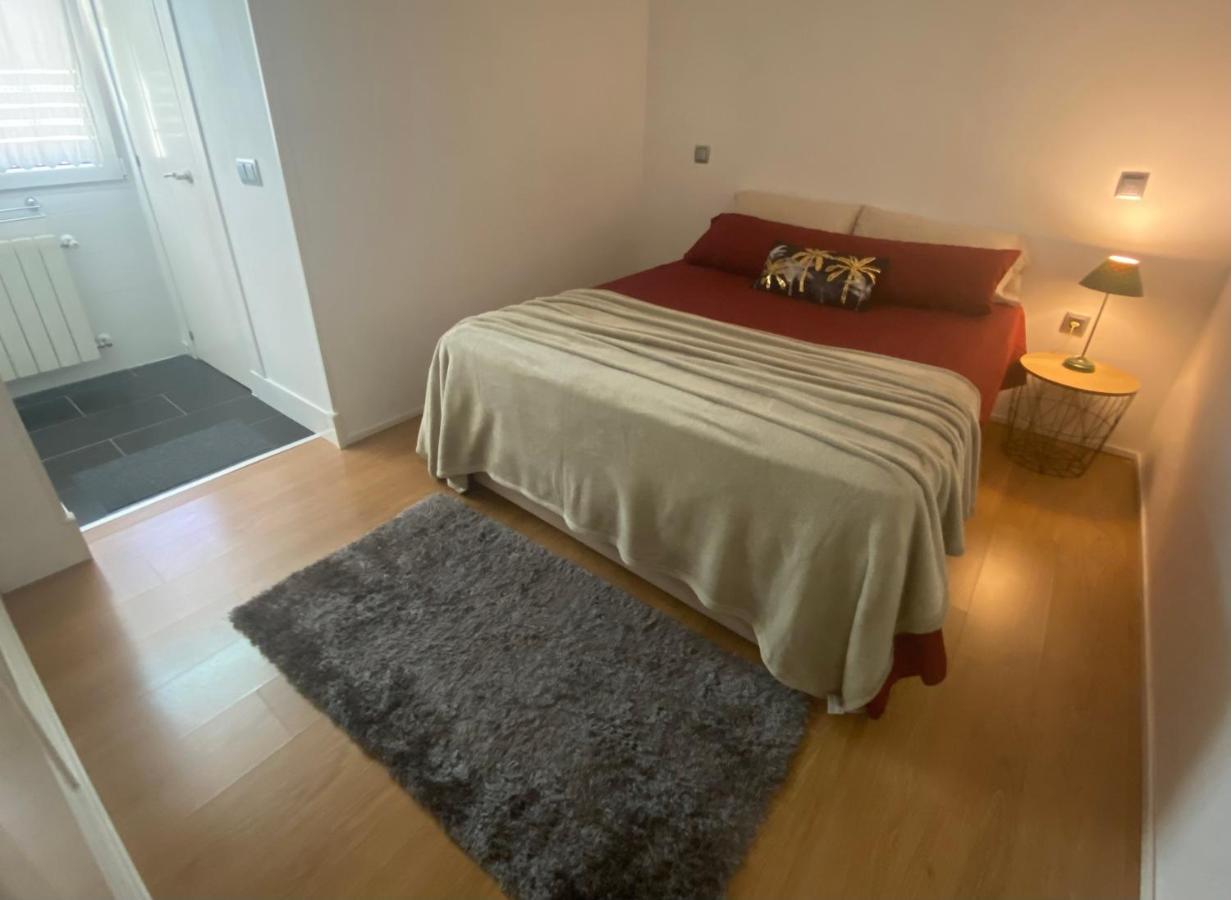 Hotel De Frente A 4 Torres, Habitacion Con Bano Madrid Esterno foto